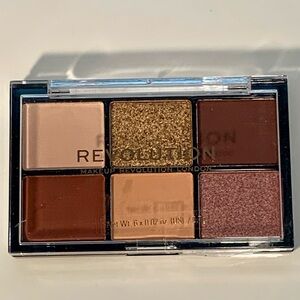 Makeup Revolution Eyeshadow Palette - Gold and Brown Shades